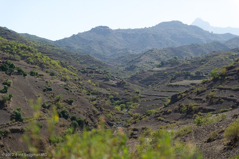 20120403_092622 Nikon D3S 2x3.jpg - Landscape north of Lalibella